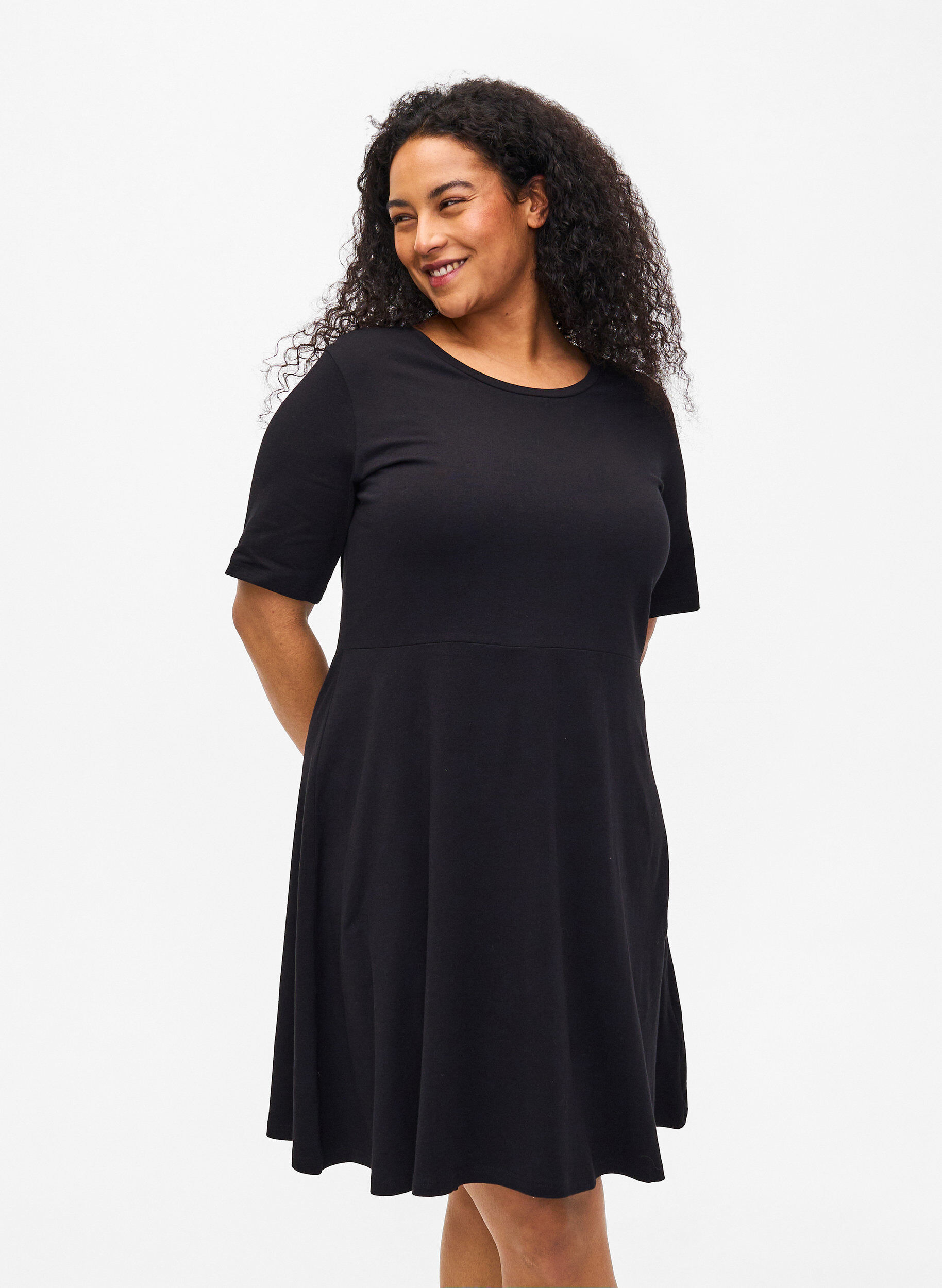 Zizzi Einfarbiges Baumwollkleid mit kurzen &Auml;rmeln, Black Solid, Model image number 0