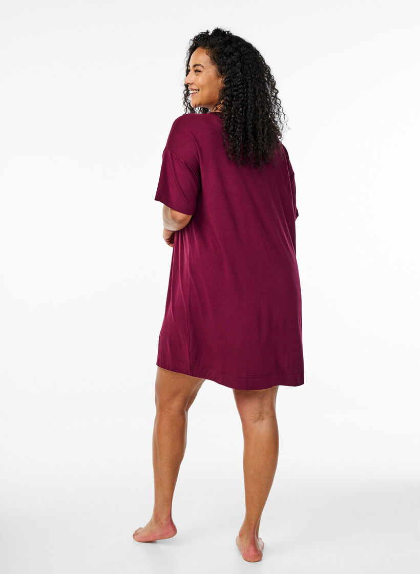 Nachthemd aus Viskose mit kurzen Ärmeln, Fig, Model image number 1