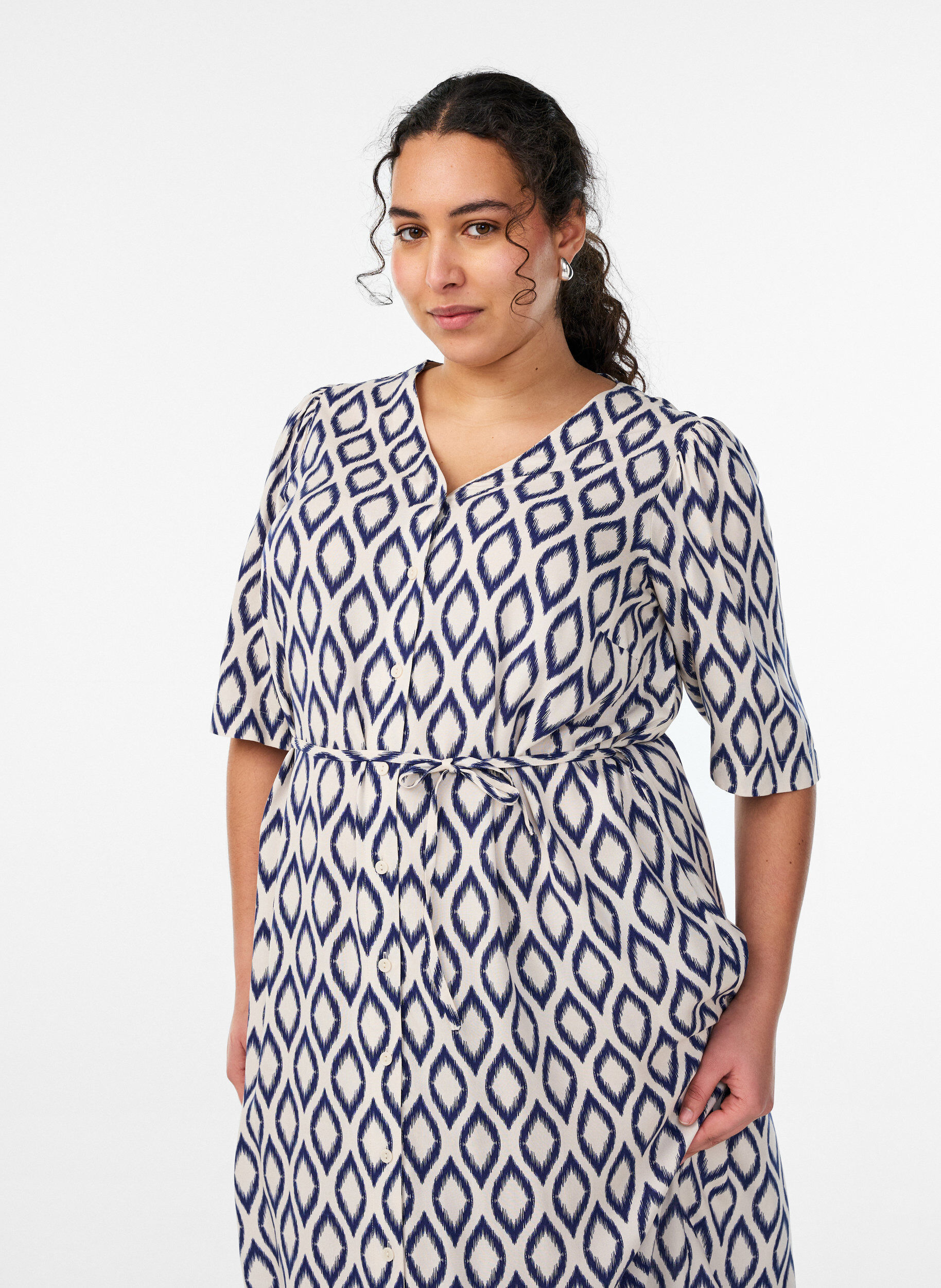 Zizzi Midikleid mit Print und Bindeg&uuml;rtel, Vanille, Model image number 2