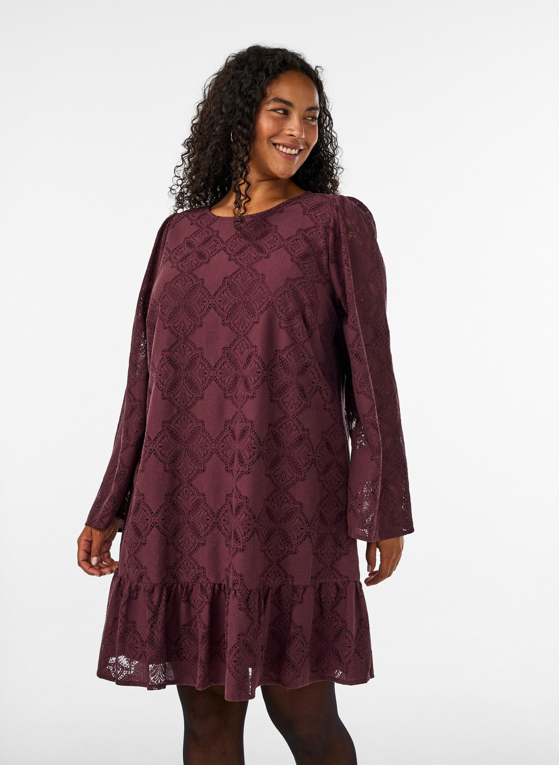 ZizziSpitzenkleid mit langen &Auml;rmeln und R&uuml;schensaum, Dunkles Bordeaux, Model image number 0