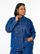 Jeanshemd mit gestickten Erdbeeren, Blau, Model image number 0