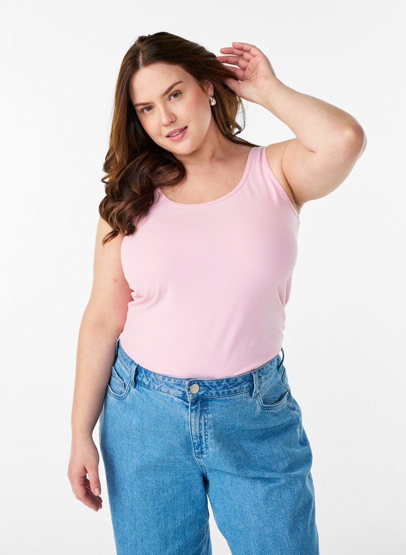 Einfarbiges Basic Top aus Baumwolle, Rot, Model image number 0