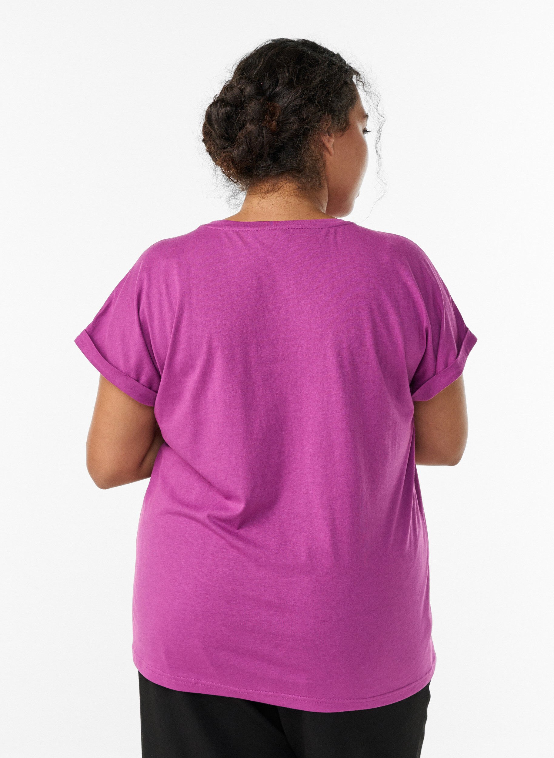 ZizziKurz&auml;rmeliges T-Shirt aus einer Baumwollmischung, Lila, Model image number 2
