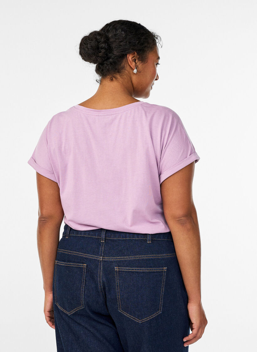 Kurz&auml;rmeliges T-Shirt aus einer Baumwollmischung, lila, Model image number 2