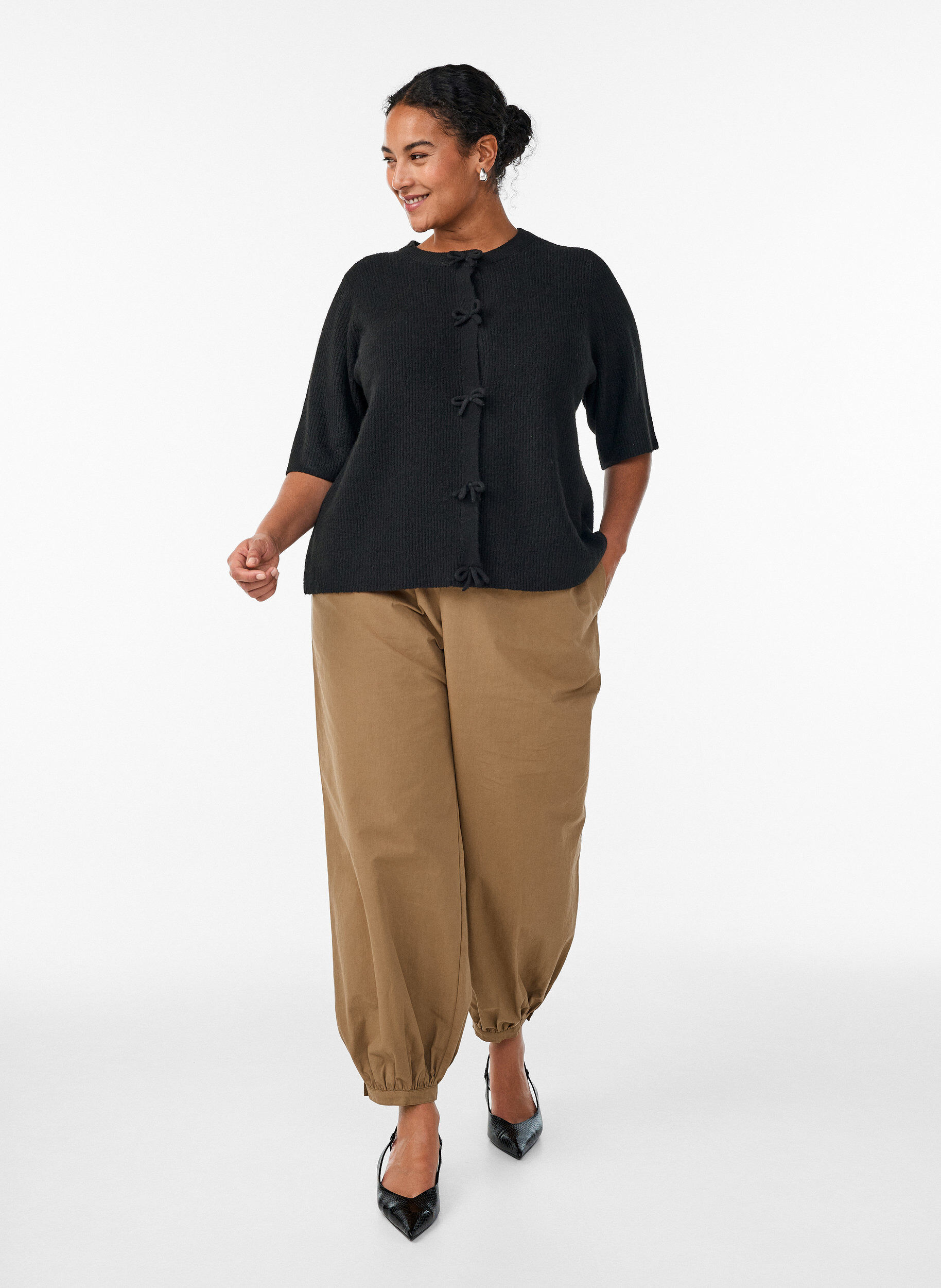 Zizzi Hoch taillierte Ballonhose aus Baumwolle, Braun, Model image number 0