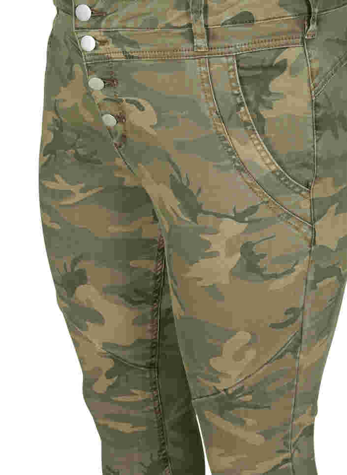 Enganliegende Hose mit Camouflageprint, Camouflage, Packshot image number 2