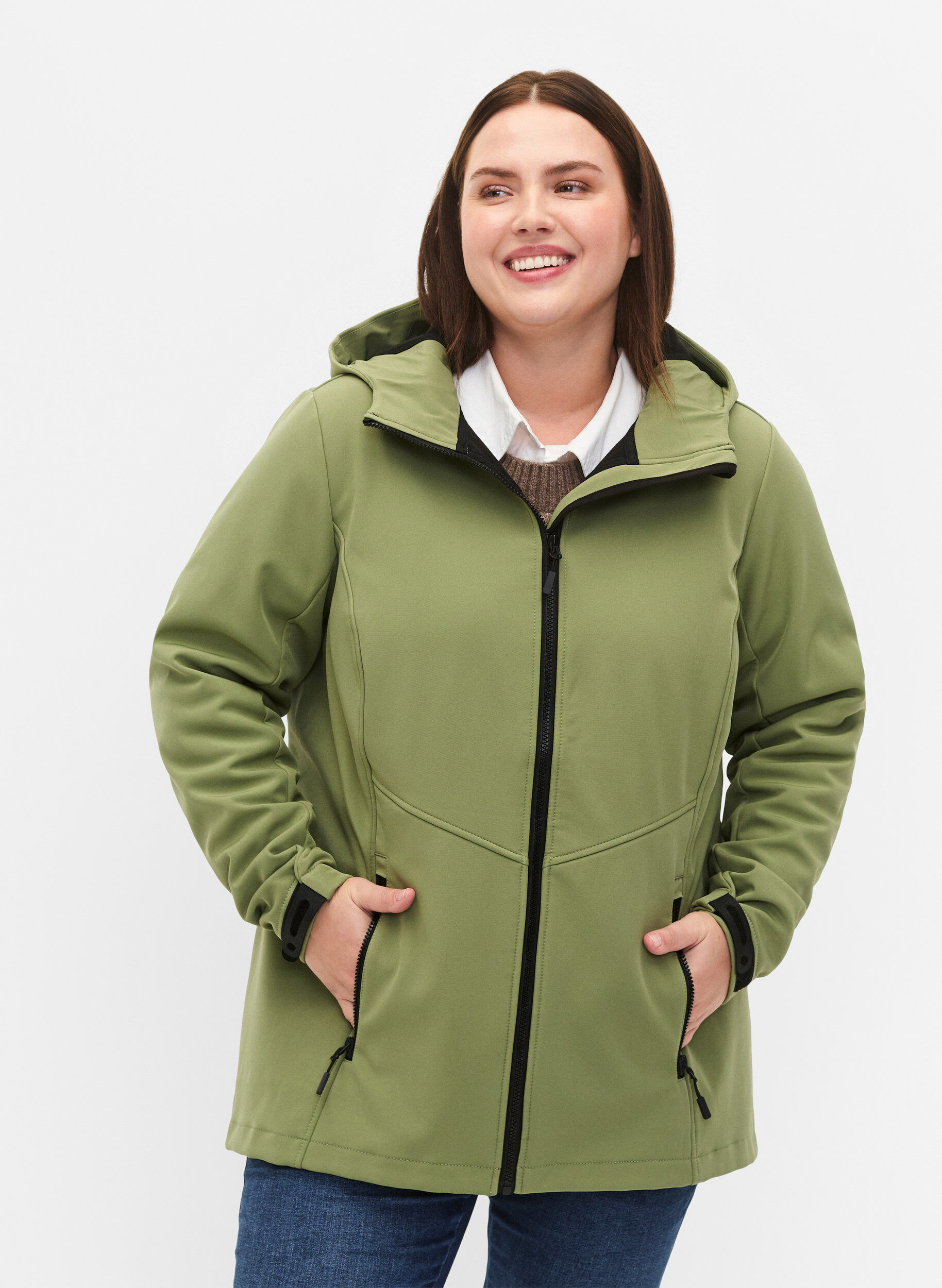 Zizzi Kurze Softshell-Jacke mit Taschen, Oil Green, Model image number 0