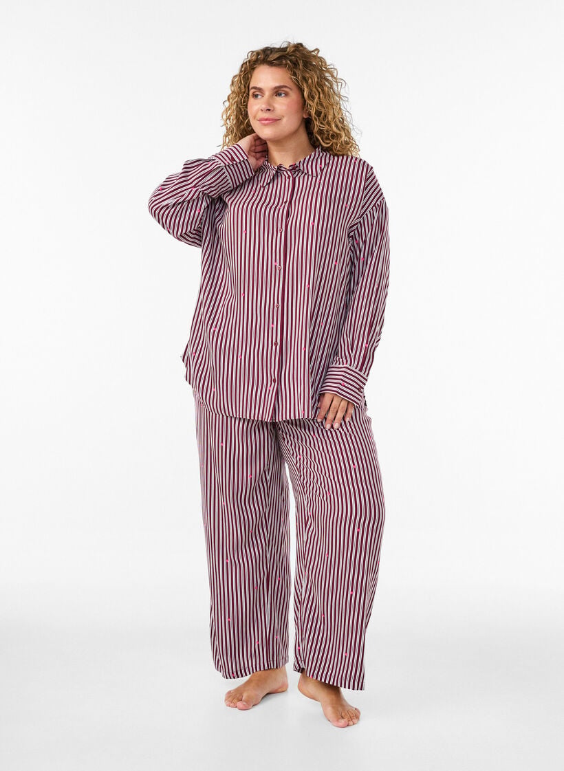 Lockere Nachthose mit Streifen und Herzen, Dunkles Bordeaux, Model image number 0