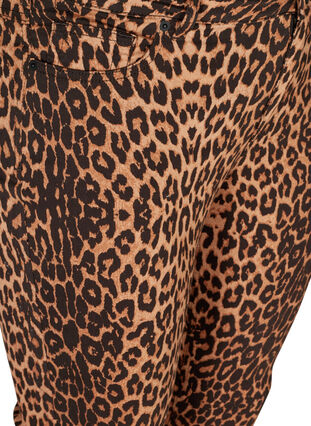 Amy Jeans mit Print, Leopard, Packshot image number 2