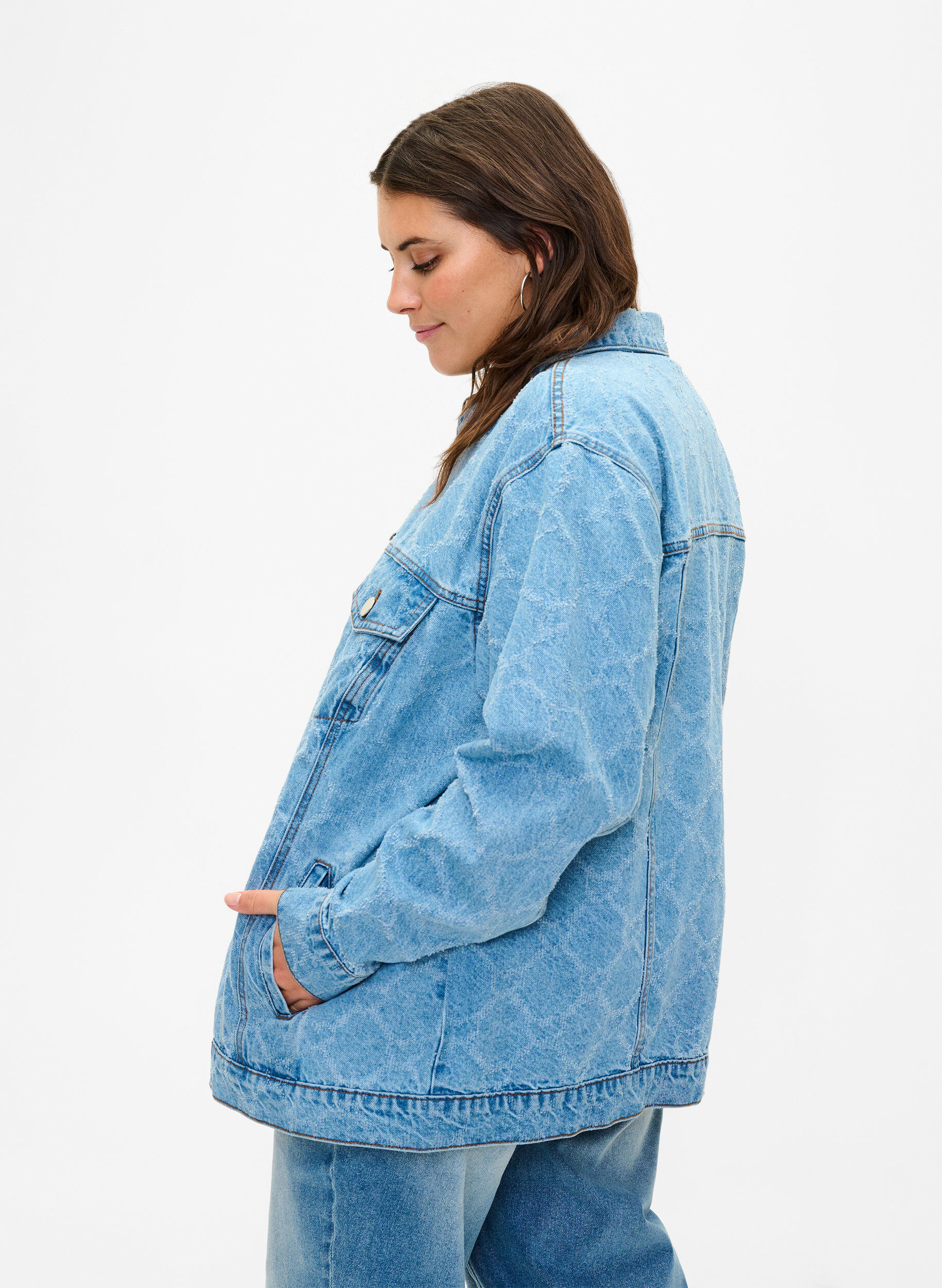 Zizzi Denim-Jacke mit Destroyed-Muster, Blue denim, Model image number 1