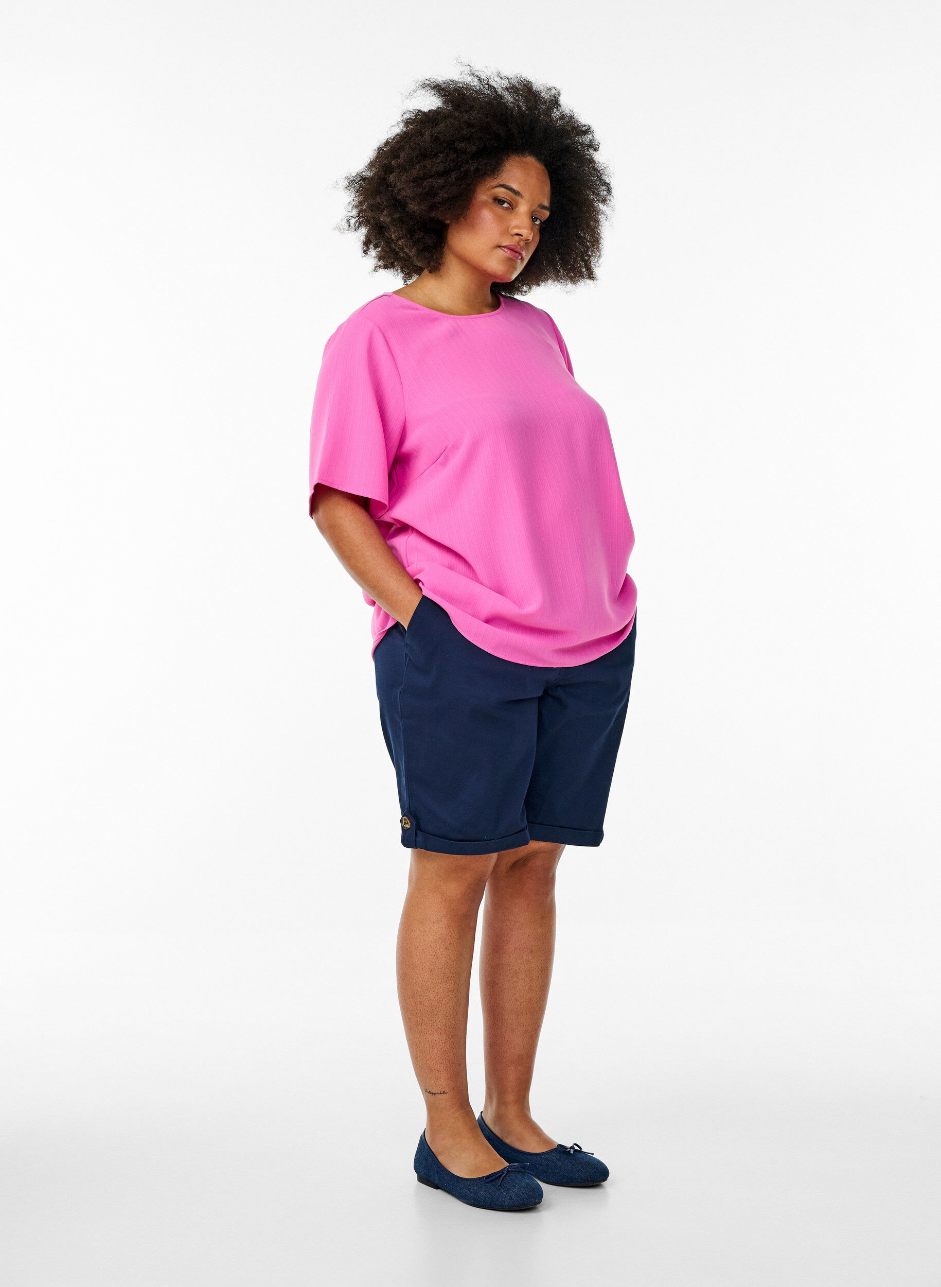 Zizzi Kurz&auml;rmelige Bluse mit Rundhalsausschnitt, Pink, Model image number 1