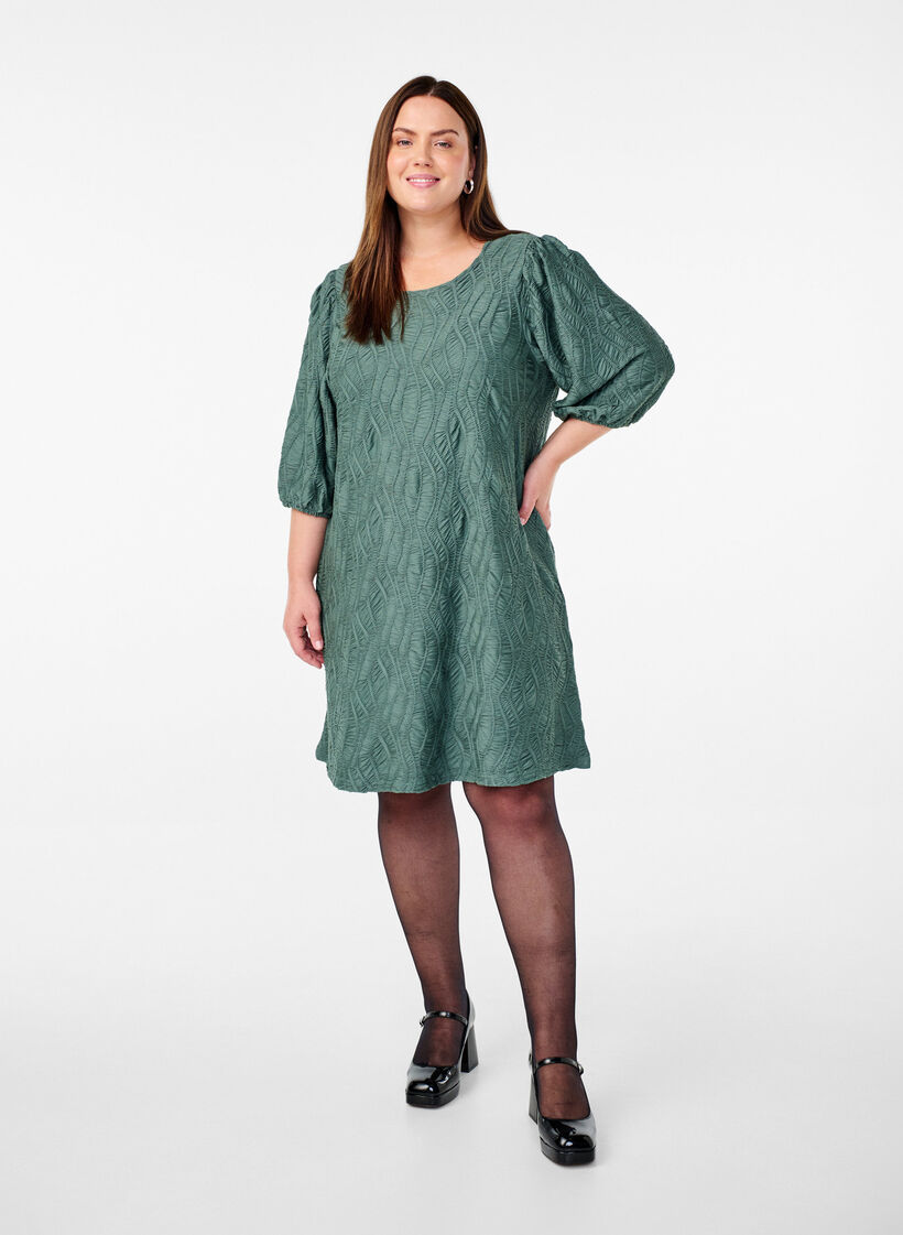 Kurzes Kleid mit Struktur und 3/4-Ärmeln, Grün, Model image number 1