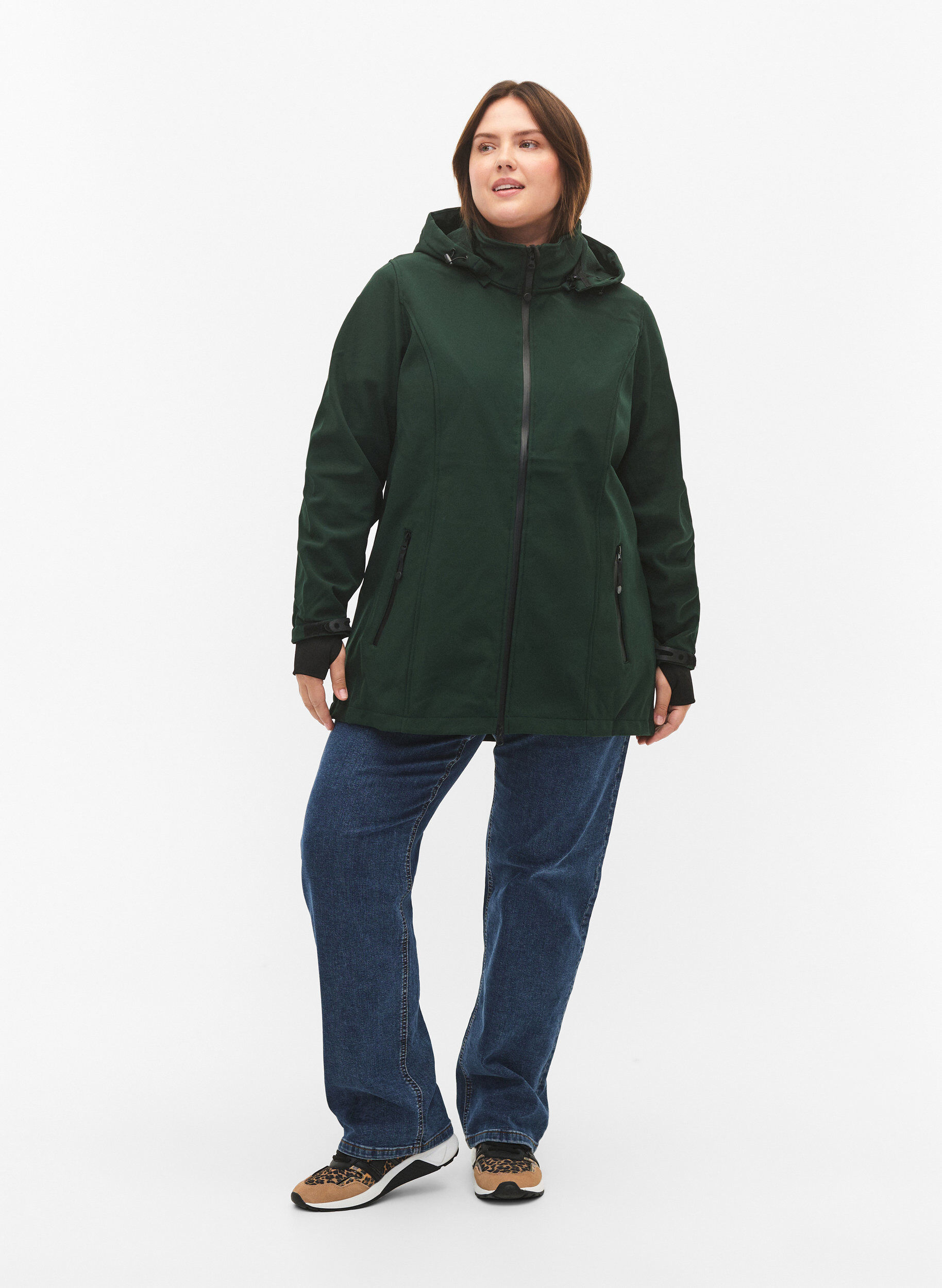 Zizzi Kurze Softshell-Jacke mit abnehmbarer Kapuze, Gr&uuml;n, Model image number 1