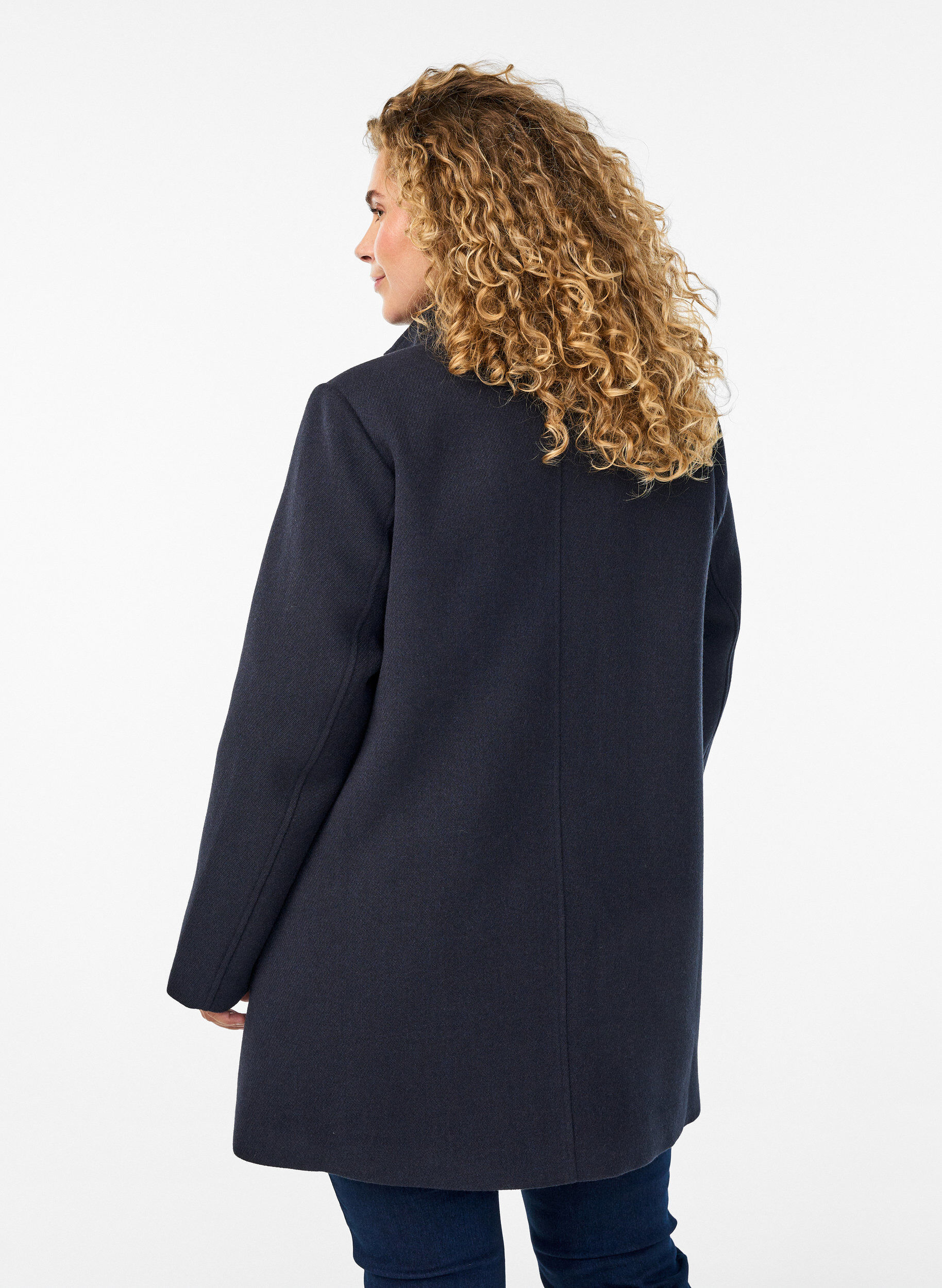 ZizziMantel in A-Linie mit goldenen Kn&ouml;pfen, Blau, Model image number 2