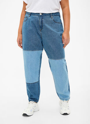 Mille Mom-Fit-Jeans im Color-Blocking-Design mit hoher Taille, Light Blue Denim, Model image number 2