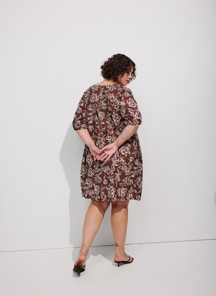 Kurzes A-Linien-Kleid mit V-Ausschnitt, Braun, Image image number 0