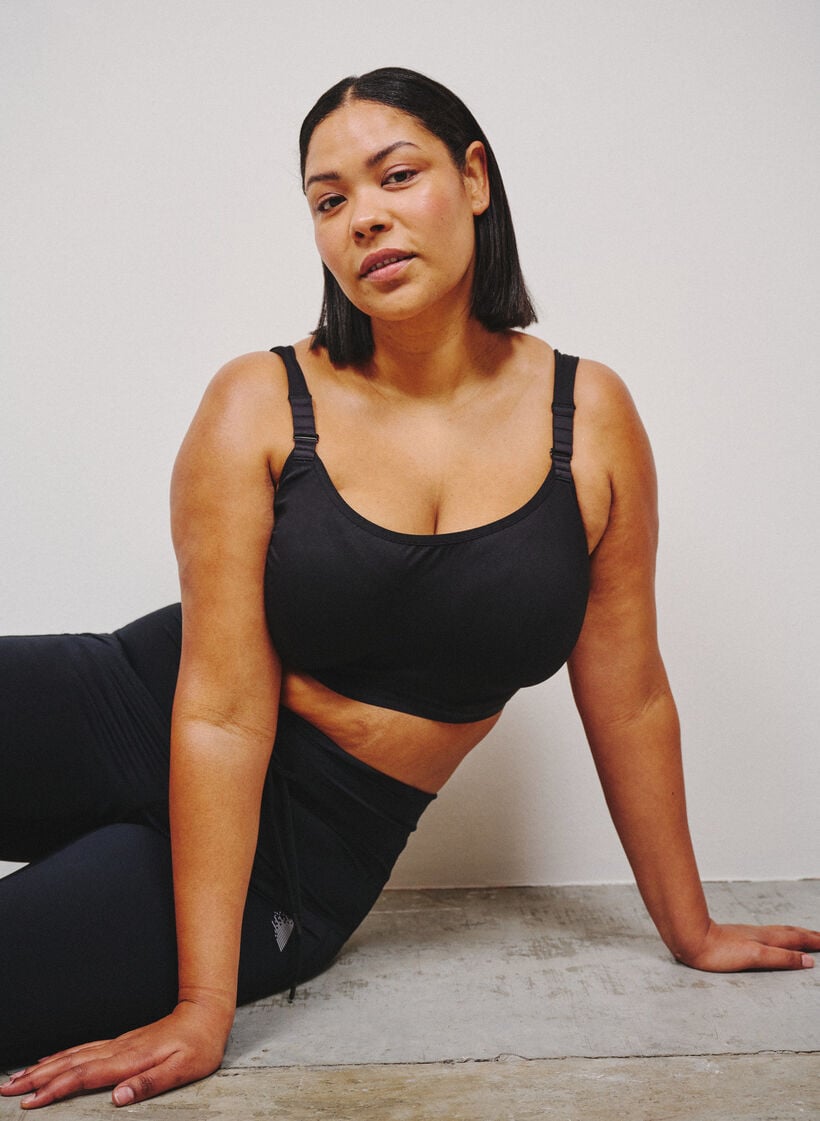 Sport-BH f&uuml;r starken Halt mit B&uuml;gel und gepolsterten Tr&auml;gern, Schwarz, Image image number 0