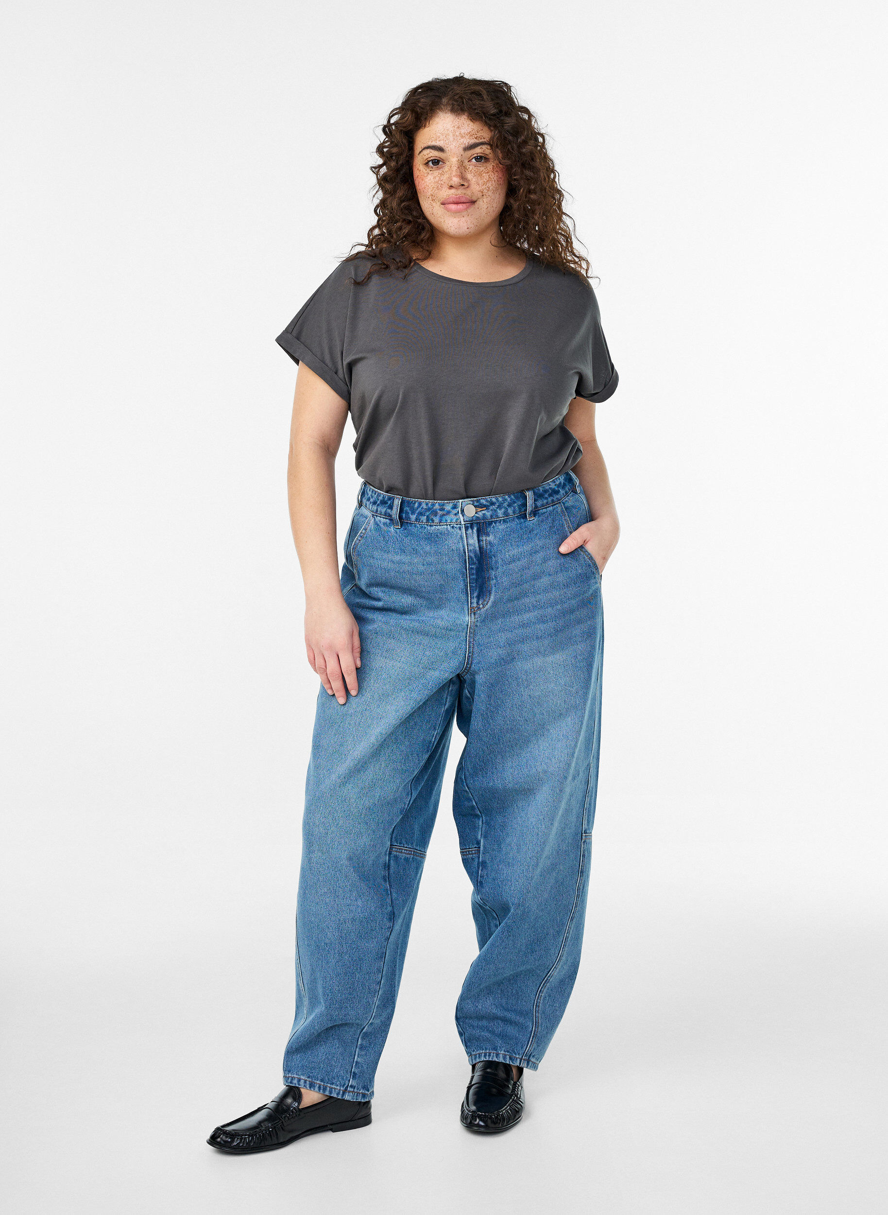 ZizziKurz&auml;rmeliges T-Shirt aus Baumwollmischgewebe, Grau, Model image number 1