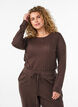 Pyjamaoberteil aus Bio-Baumwolle mit Lochstickerei, Braun, Model image number 0