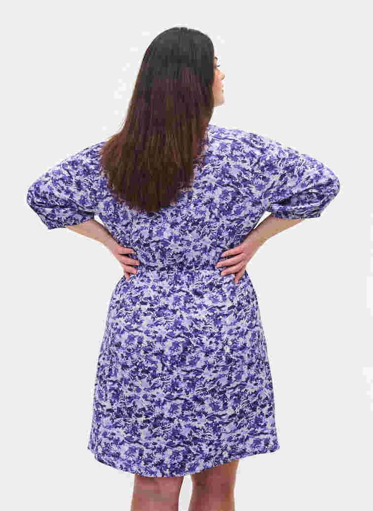 Kleid mit Knöpfen und 3/4-Ärmeln, Purple AOP, Model image number 1