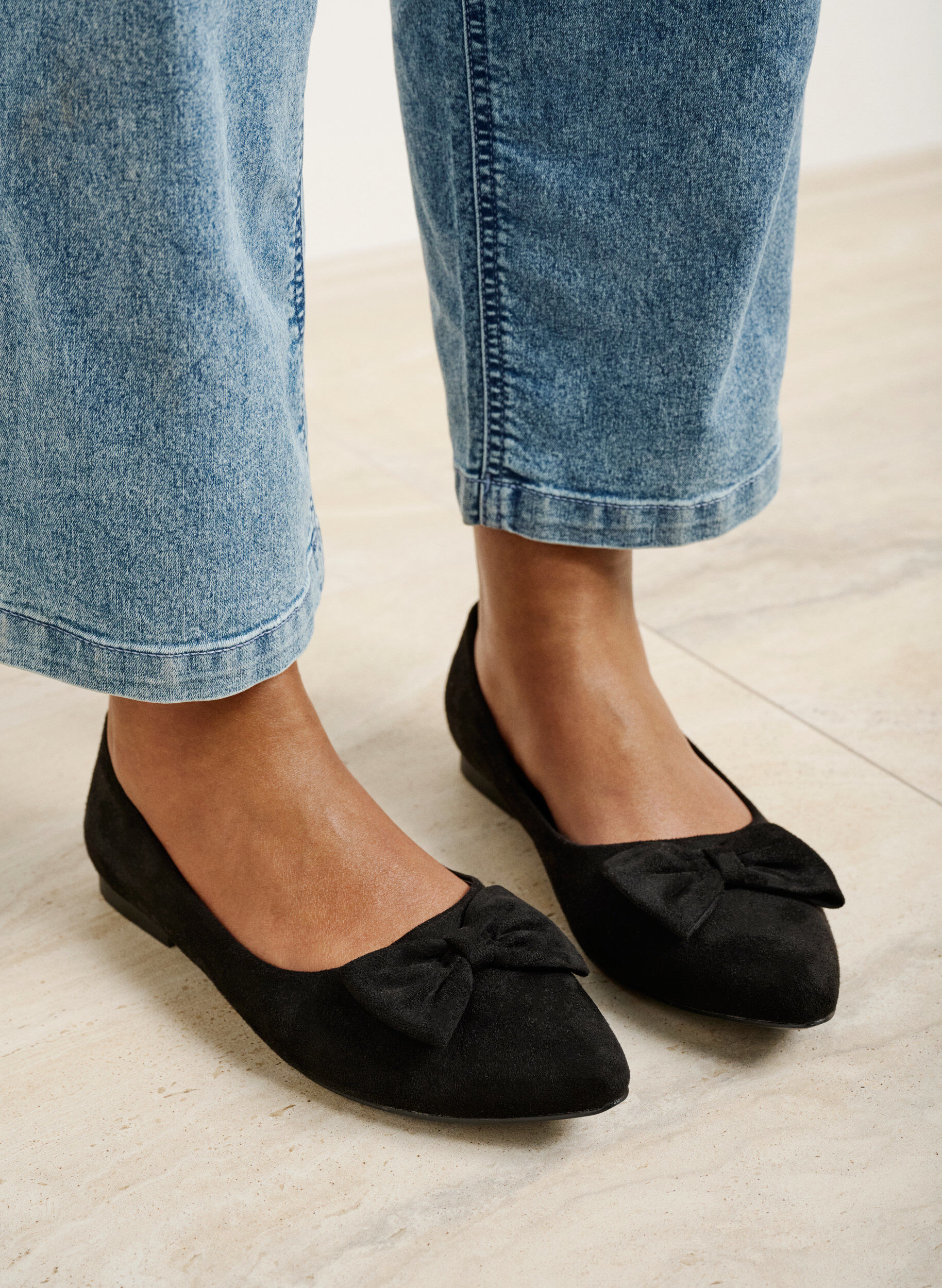 Zizzi Extra-Weite - Ballerina-Pumps mit Schleife, Schwarz, Image image number 0