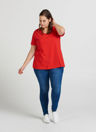 Basic T-Shirt, High Risk Red, Model image number 0