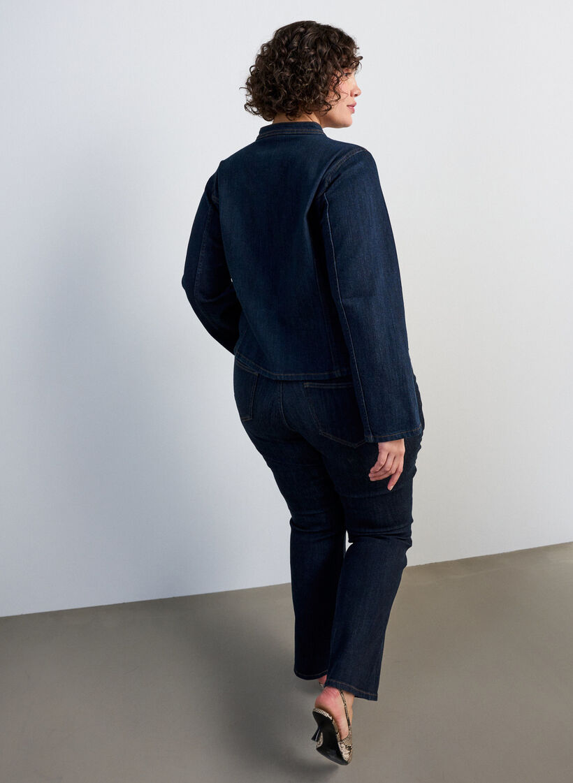 Figurbetonte Jeansjacke mit Rei&szlig;verschluss, Blau, Model image number 2