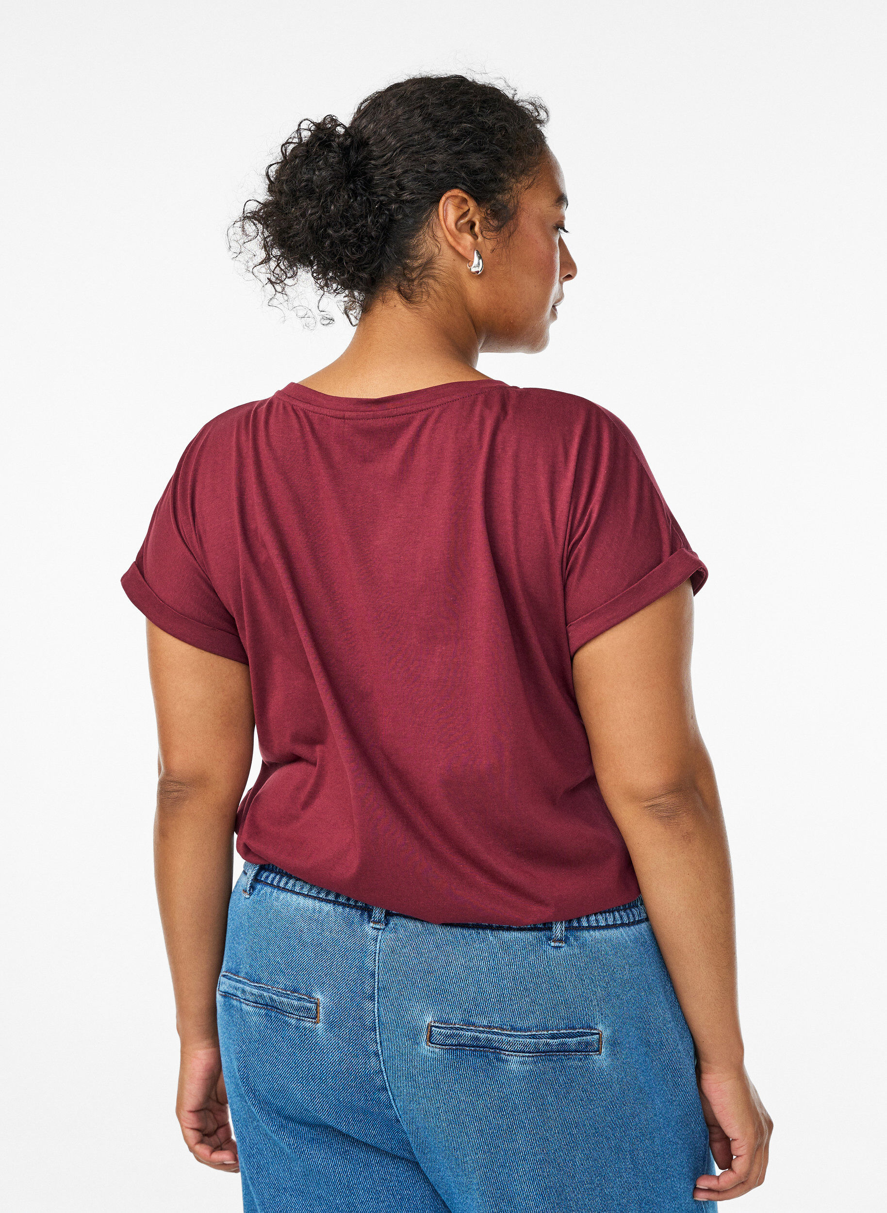 Zizzi Kurz&auml;rmliges T-Shirt aus einer Baumwollmischung, Dunkles Bordeaux, Model image number 2