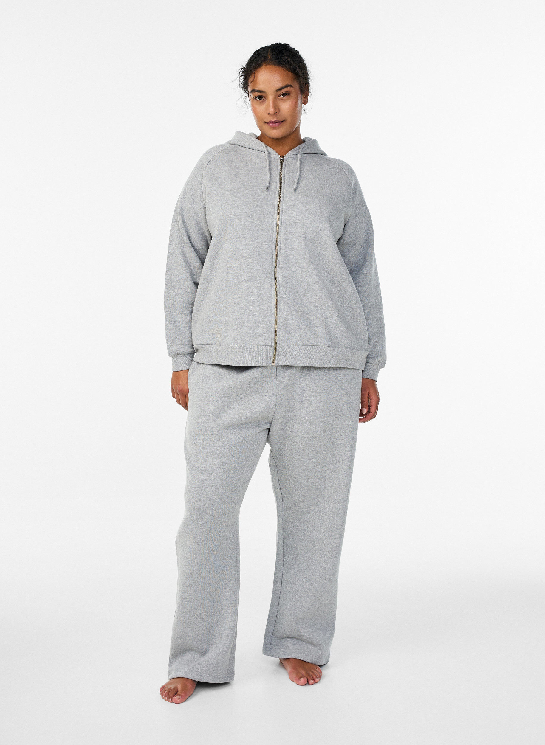 Zizzi Hoodie mit Rei&szlig;verschluss, Grau, Model image number 1