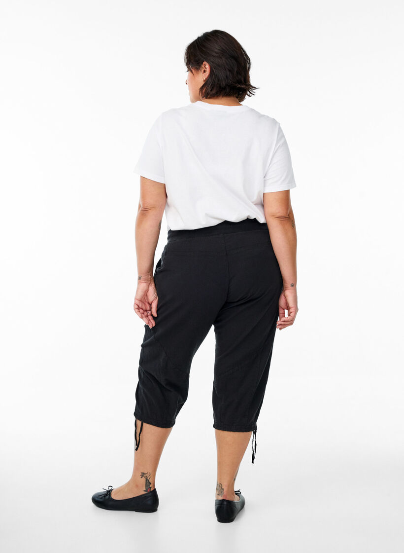 Capri-Hose aus Baumwolle, Schwarz, Model image number 1