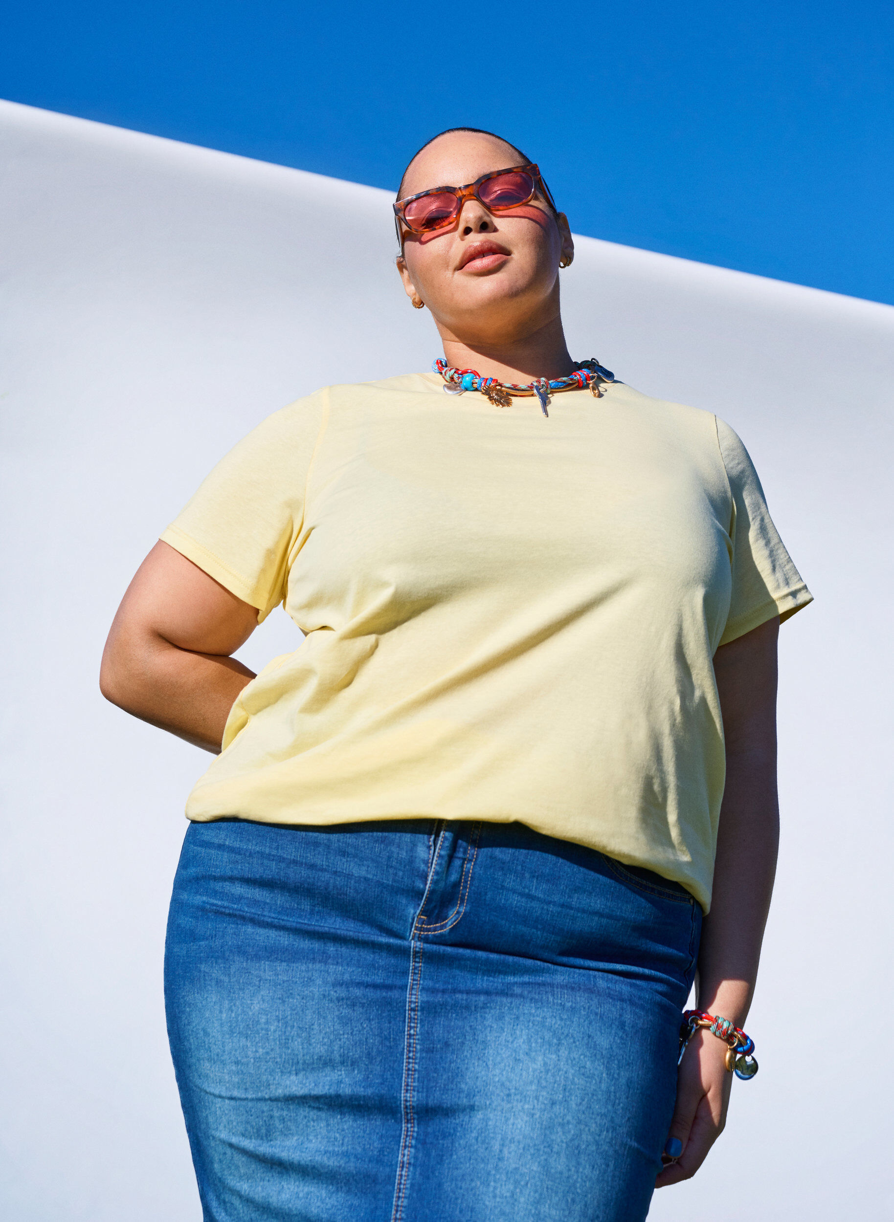 Zizzi Basic-T-Shirt aus Baumwolle mit Rundhalsausschnitt, Gelb, Image image number 0