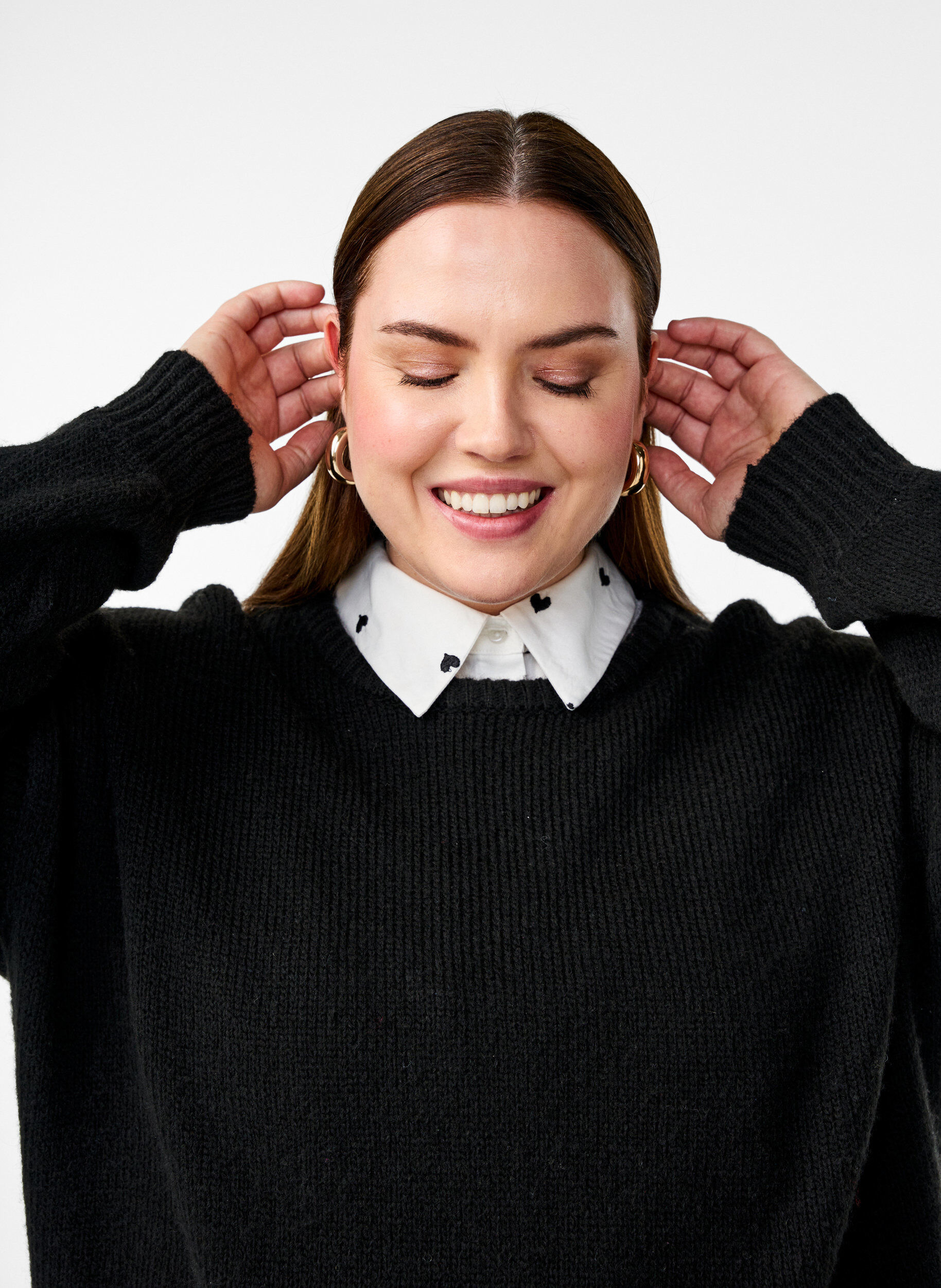 Zizzi Lockerer Kragen mit aufgestickten Herzen, White, Image image number 0