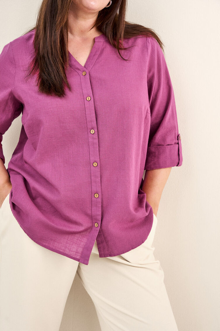 Baumwollbluse mit V-Ausschnitt, Rot, Model image number 4