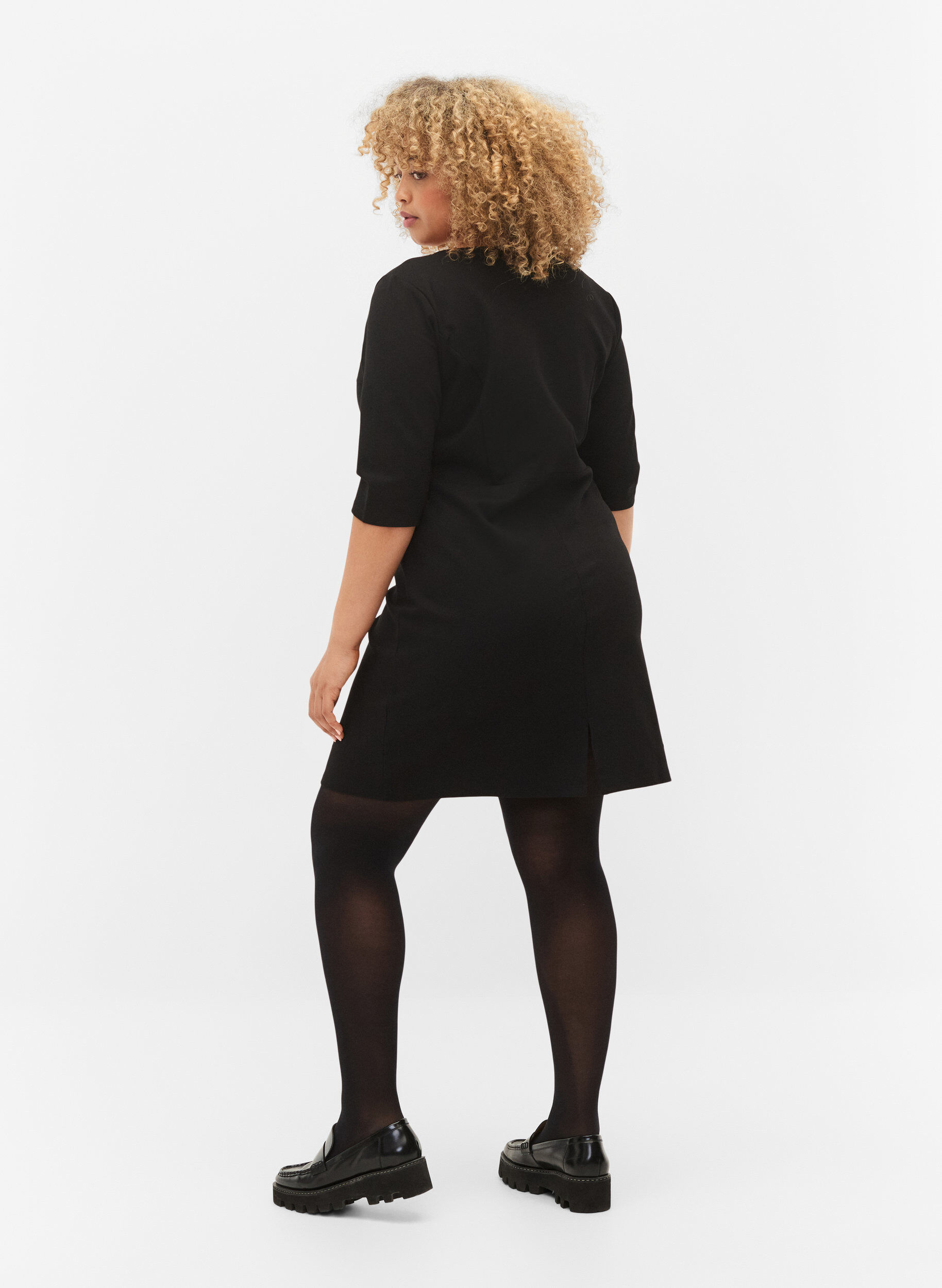 Zizzi Unifarbenes Kleid mit 3/4 &Auml;rmeln und Schlitz, Black, Model image number 1