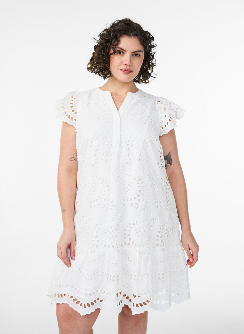 Kleid aus Broderie Anglaise mit R&uuml;schen&auml;rmeln, Wei&szlig;, Model image number 0