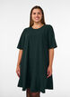 Kurzes A-Linien-Kleid mit Glitzerstreifen, Gr&uuml;n, Model image number 0