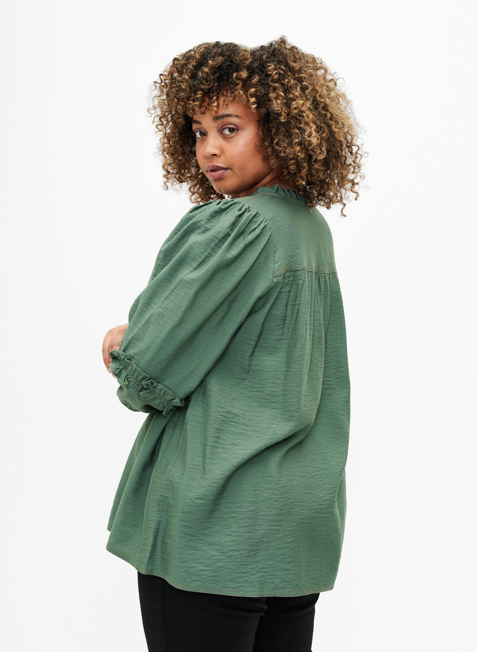 Zizzi Bluse mit Ruffles, Duck Green, Model image number 1
