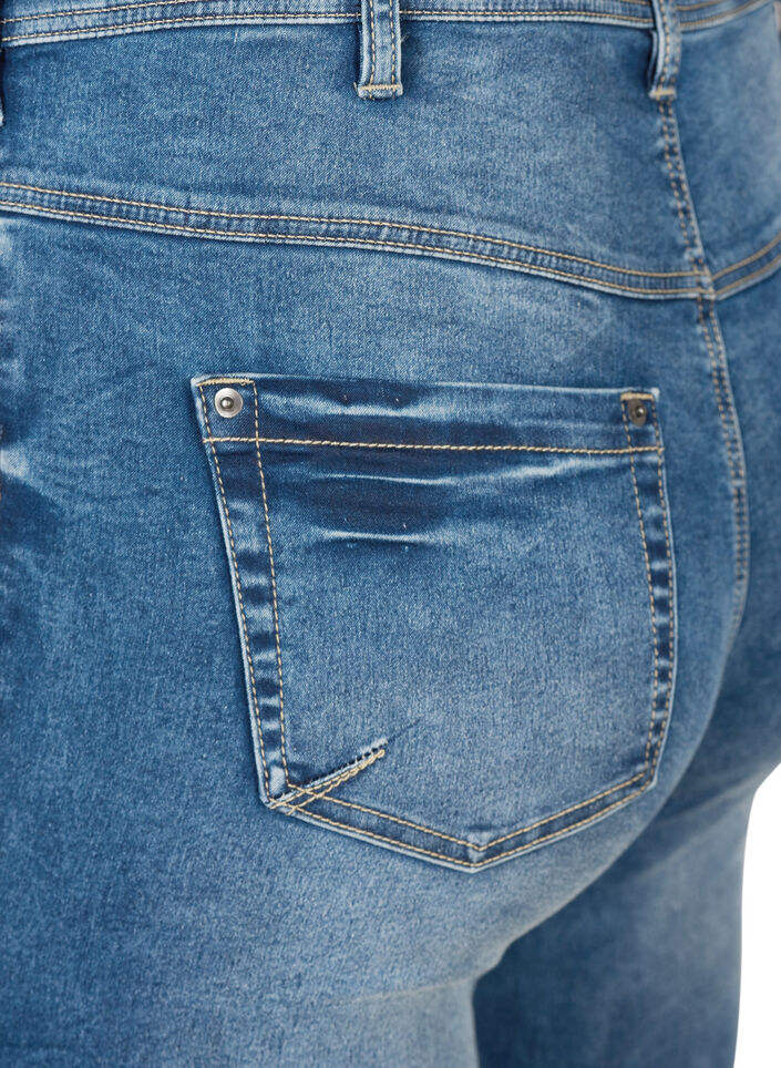 Kurze Amy Jeans mit Reißverschlussdetail, Blau, Packshot image number 3