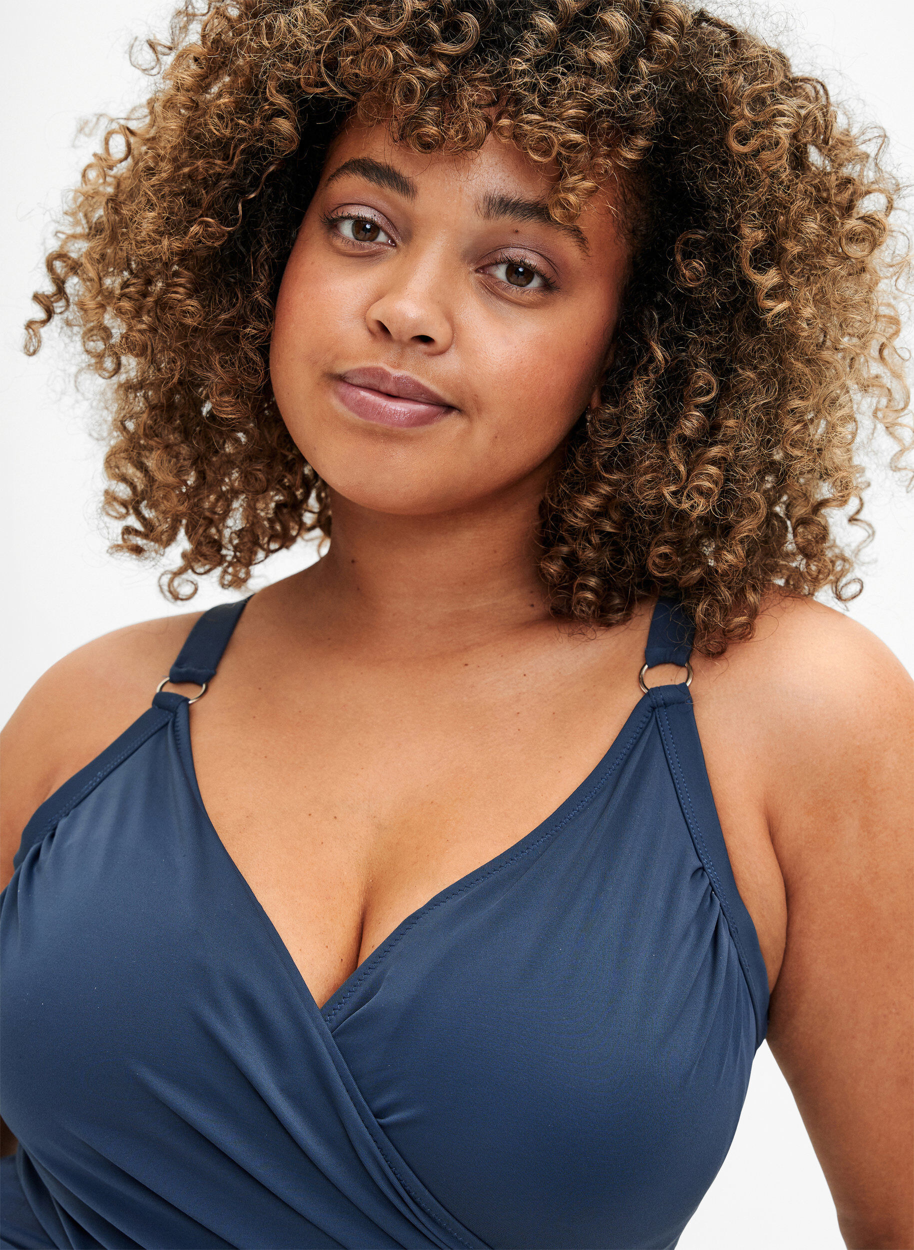 Zizzi Badeanzug mit Wickeloptik, Blau, Model image number 2