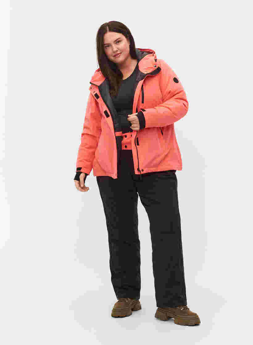 Skijacke mit verstellbarem Bund und Kapuze, Dubarry, Model image number 3