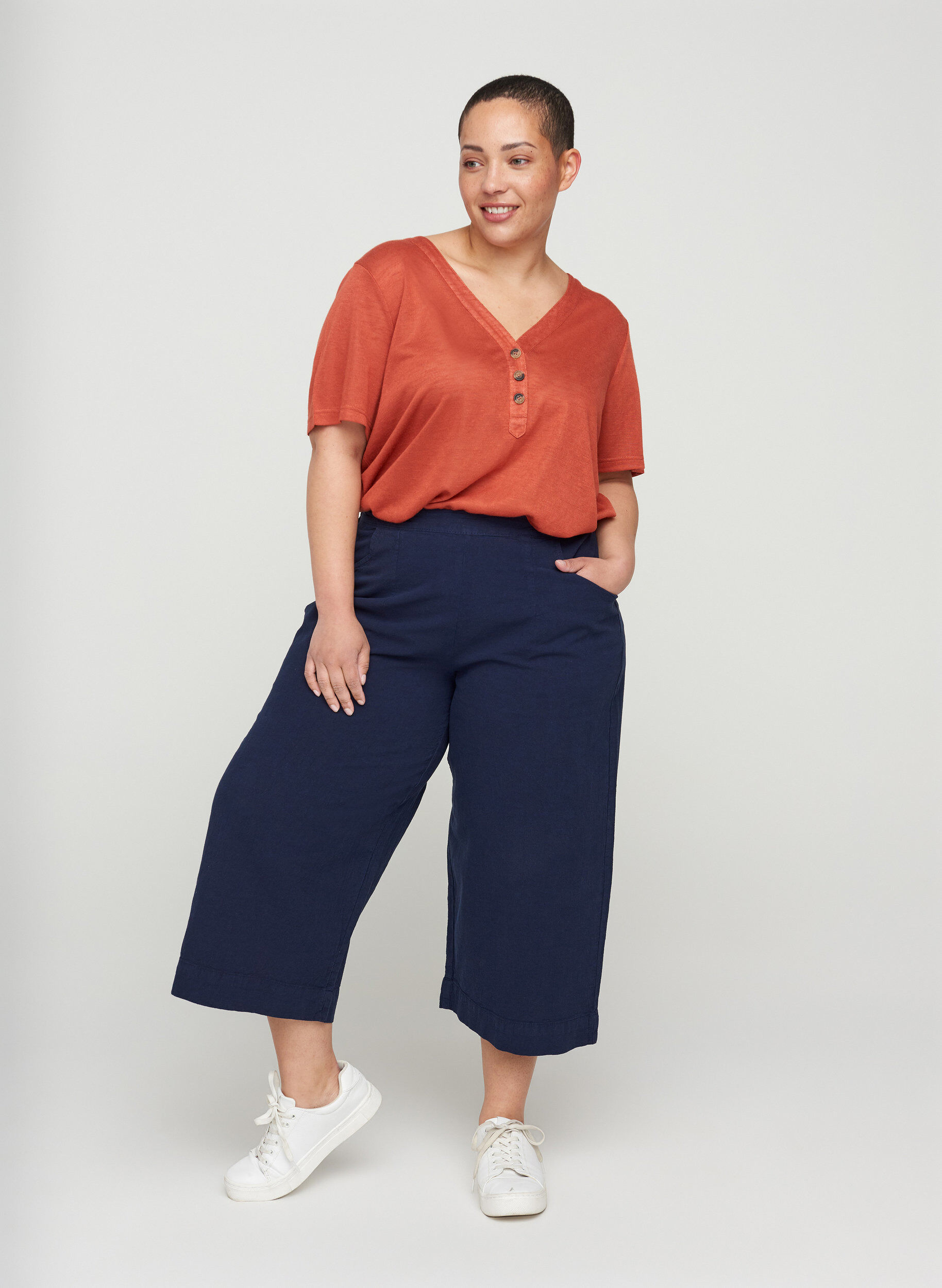 Zizzi Lockere Culottes aus Baumwolle, Night Sky, Model image number 0