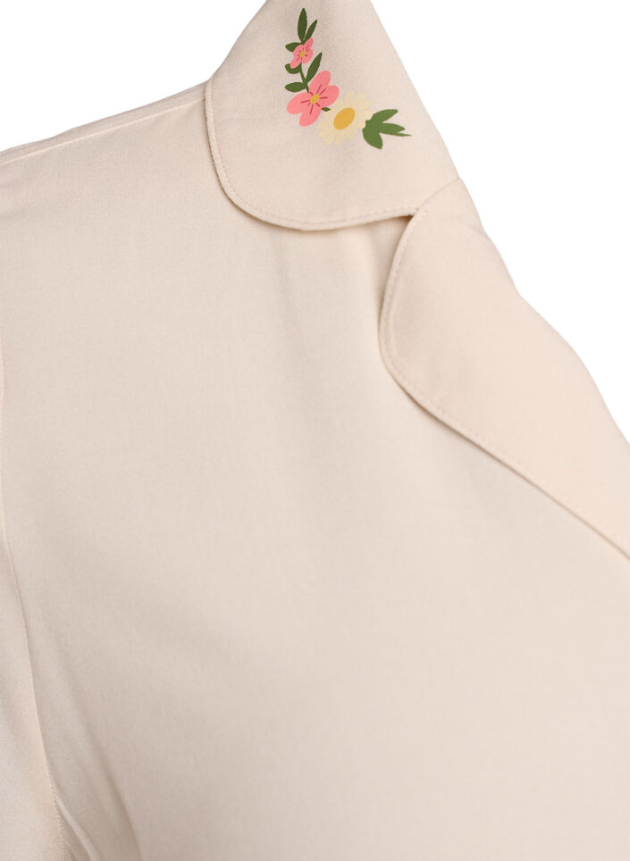 Pyjamaoberteil aus Viskose mit Bindeband und Blumenmuster, Beige, Packshot image number 4