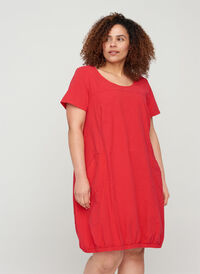 Kurzarm Kleid aus Baumwolle., Lipstick Red, Model