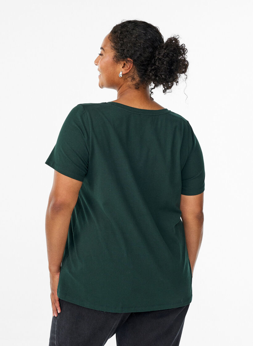 Einfarbiges basic T-Shirt aus Baumwolle, Gr&uuml;n, Model image number 2
