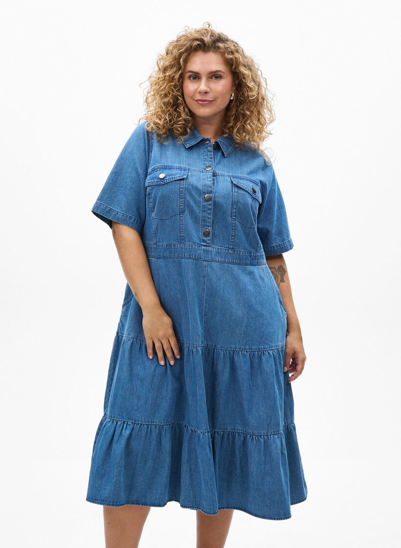 Jeanskleid in Midil&auml;nge mit Kn&ouml;pfen und kurzen &Auml;rmeln, Blau, Model image number 0