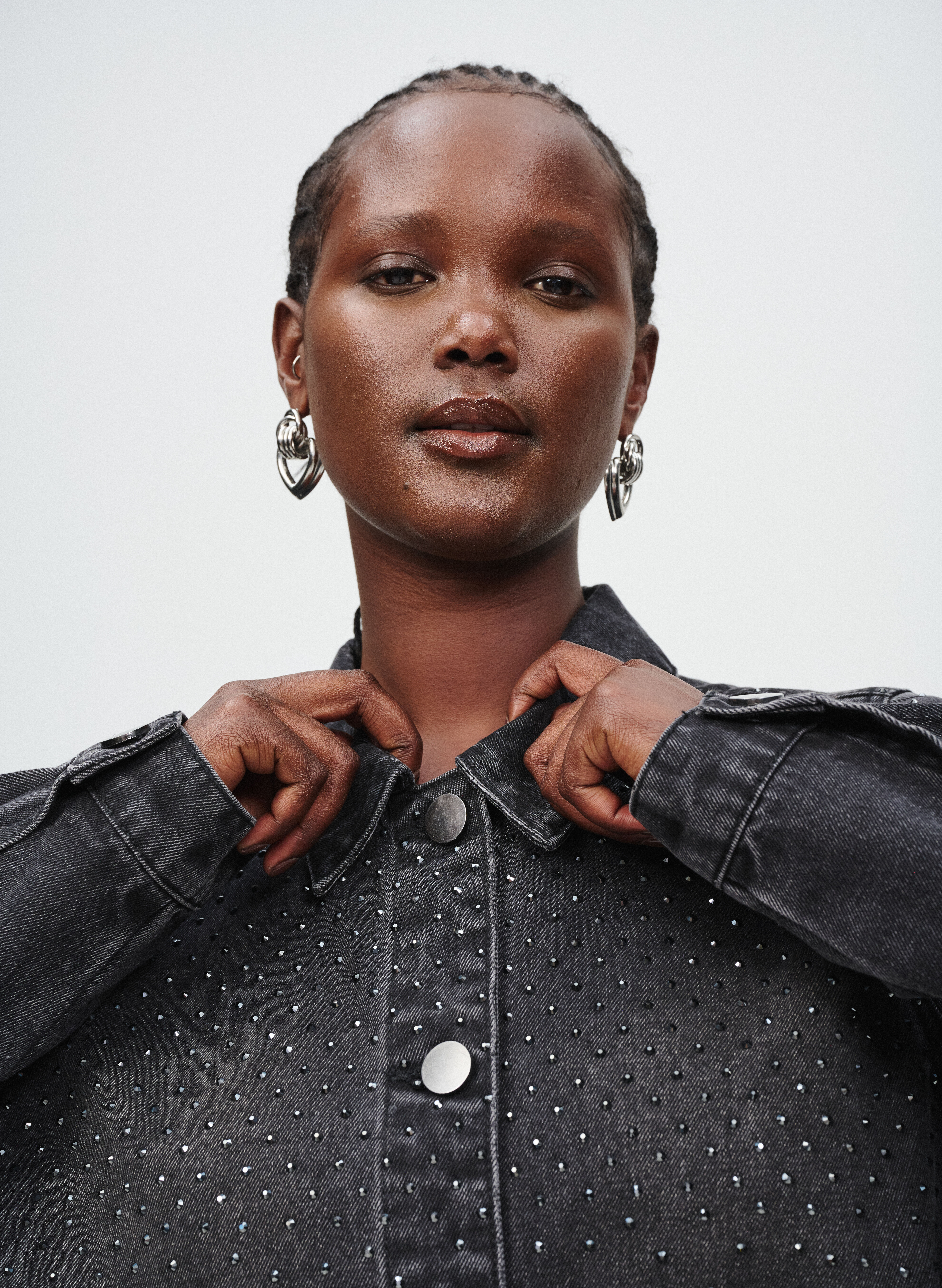 Zizzi Denim mit Steindetails, , Model