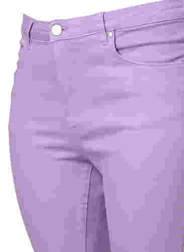 Hochtaillierte Amy Jeans mit Super Slim Passform, Lavender, Packshot image number 2