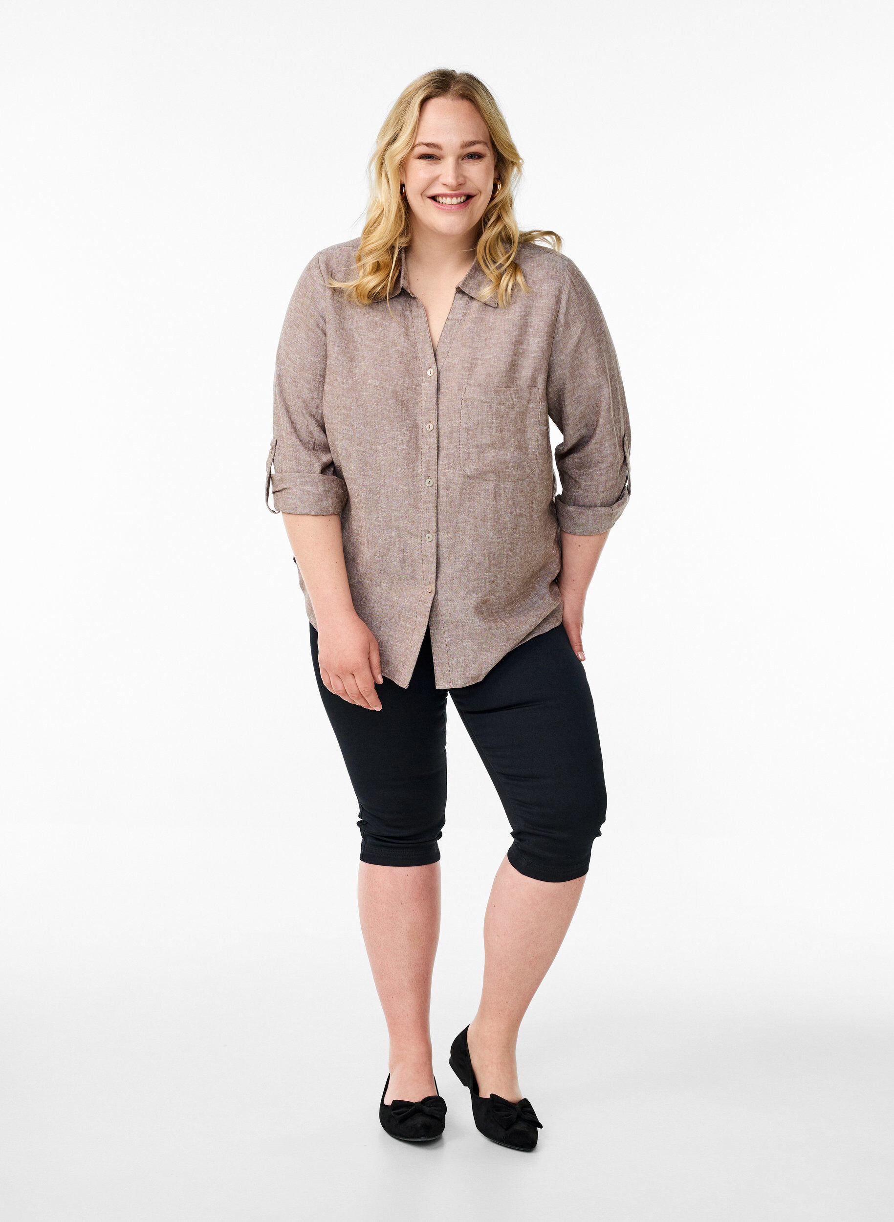 Zizzi Bluse aus Leinen und Viskose mit 3/4-&Auml;rmeln, Braun, Model image number 1
