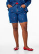 Denim-Shorts mit gesticktem Erdbeermotiv, Blau, Model image number 2