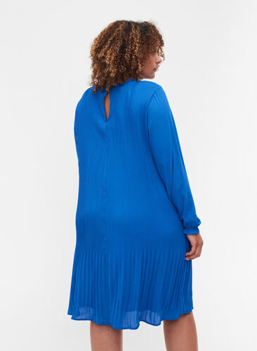 Langarm Plissé-Kleid mit Rüschen, Dazzling Blue, Model image number 1
